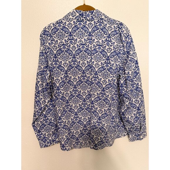 Chico's Button Up Shirt White Blue Scroll NWT No Iron Womans 2.5/L - Picture 2 of 6